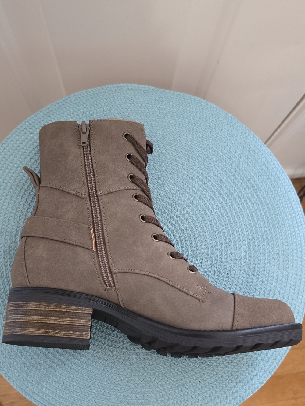 INDIGO RD. BRAND WOMEN'S BROWN WINTER SHORT LACE UP BOOTS SIZE 7.5 - Picture 8 of 16